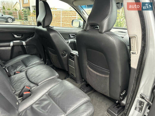 Сірий Вольво ХС90, об'ємом двигуна 2.4 л та пробігом 240 тис. км за 15999 $, фото 76 на Automoto.ua