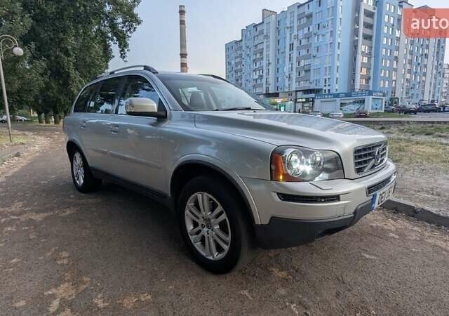 Серый Вольво ХС90, объемом двигателя 2.4 л и пробегом 335 тыс. км за 8000 $, фото 10 на Automoto.ua