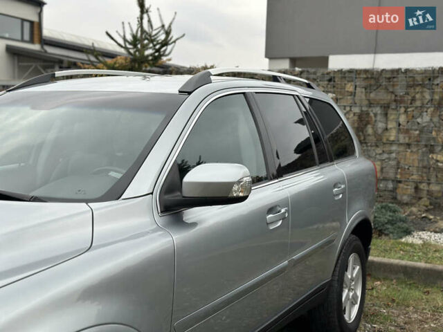 Сірий Вольво ХС90, об'ємом двигуна 2.4 л та пробігом 240 тис. км за 15999 $, фото 4 на Automoto.ua