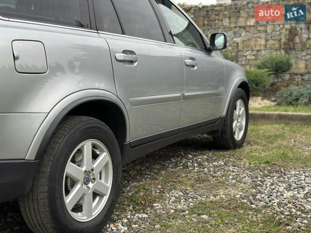 Сірий Вольво ХС90, об'ємом двигуна 2.4 л та пробігом 240 тис. км за 15999 $, фото 34 на Automoto.ua