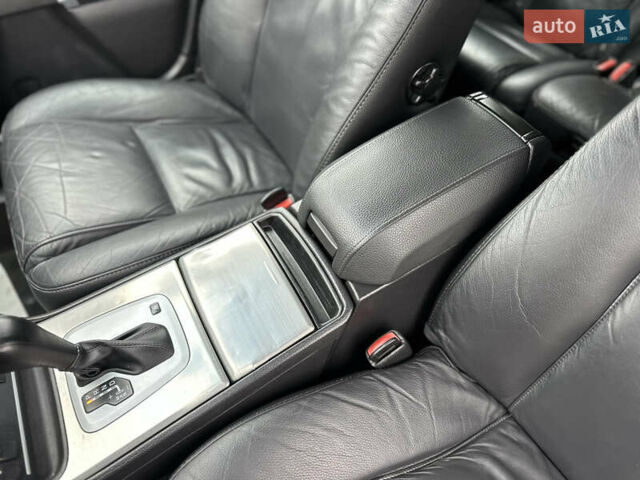 Сірий Вольво ХС90, об'ємом двигуна 2.4 л та пробігом 240 тис. км за 15999 $, фото 63 на Automoto.ua