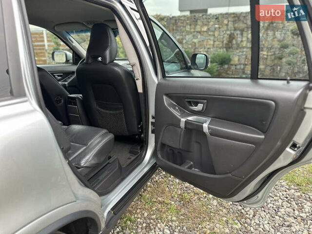 Сірий Вольво ХС90, об'ємом двигуна 2.4 л та пробігом 240 тис. км за 15999 $, фото 72 на Automoto.ua