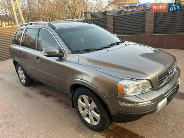 Сірий Вольво ХС90, об'ємом двигуна 3.19 л та пробігом 207 тис. км за 12600 $, фото 2 на Automoto.ua
