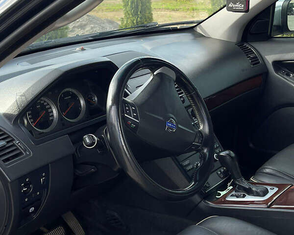 Серый Вольво ХС90, объемом двигателя 2.4 л и пробегом 273 тыс. км за 18000 $, фото 19 на Automoto.ua