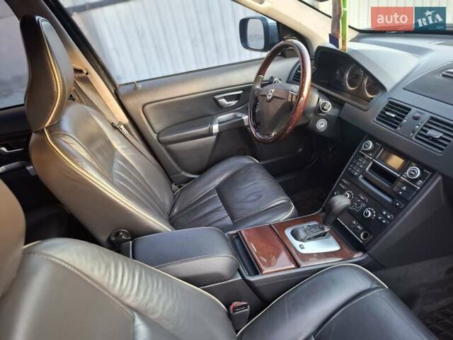 Сірий Вольво ХС90, об'ємом двигуна 2.4 л та пробігом 354 тис. км за 17900 $, фото 26 на Automoto.ua