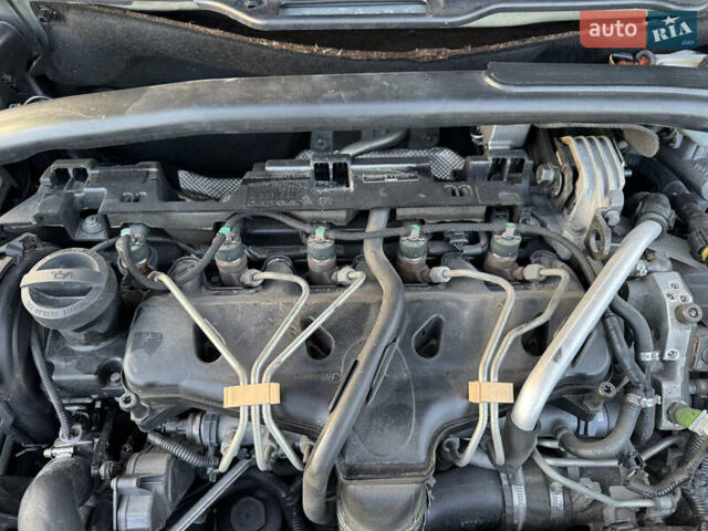 Серый Вольво ХС90, объемом двигателя 2.4 л и пробегом 255 тыс. км за 17400 $, фото 46 на Automoto.ua