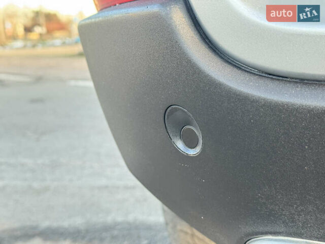 Серый Вольво ХС90, объемом двигателя 2.4 л и пробегом 255 тыс. км за 17400 $, фото 11 на Automoto.ua