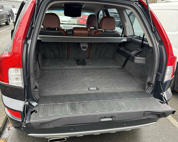 Серый Вольво ХС90, объемом двигателя 2.4 л и пробегом 270 тыс. км за 20500 $, фото 13 на Automoto.ua