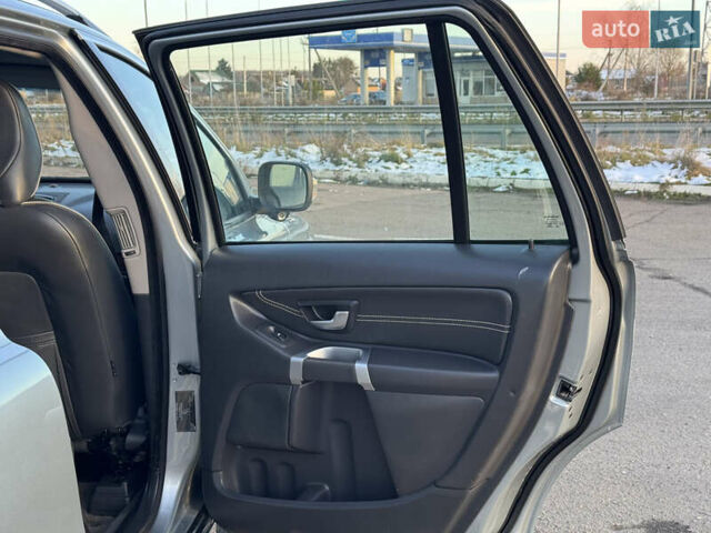 Серый Вольво ХС90, объемом двигателя 2.4 л и пробегом 255 тыс. км за 17400 $, фото 34 на Automoto.ua