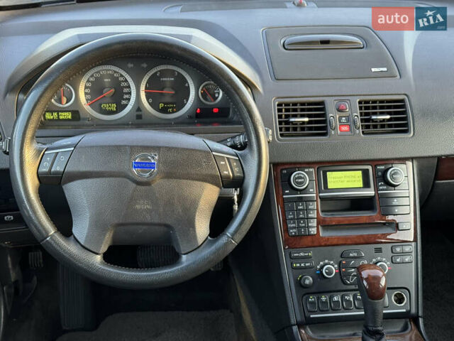 Серый Вольво ХС90, объемом двигателя 2.4 л и пробегом 255 тыс. км за 17400 $, фото 29 на Automoto.ua