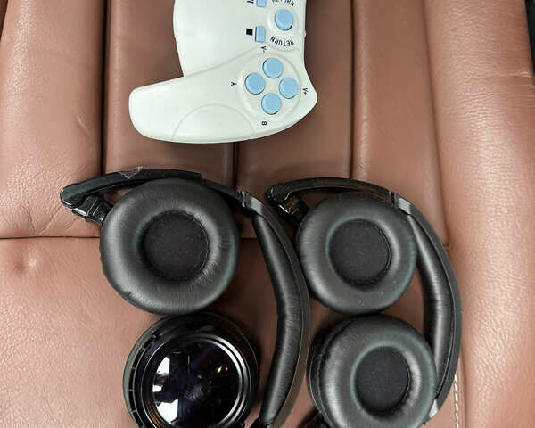 Серый Вольво ХС90, объемом двигателя 2.4 л и пробегом 270 тыс. км за 20500 $, фото 29 на Automoto.ua