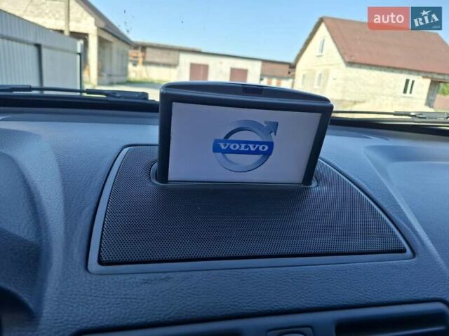 Сірий Вольво ХС90, об'ємом двигуна 2.4 л та пробігом 354 тис. км за 17900 $, фото 32 на Automoto.ua