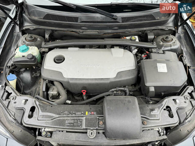 Серый Вольво ХС90, объемом двигателя 2.4 л и пробегом 270 тыс. км за 20500 $, фото 10 на Automoto.ua