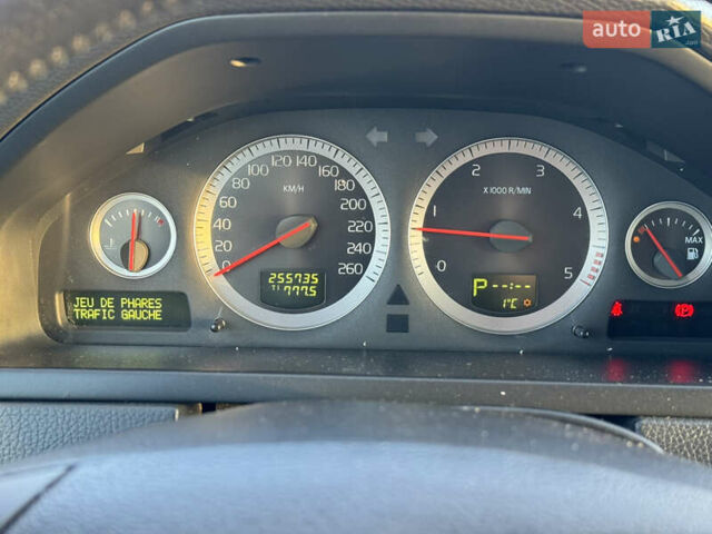 Серый Вольво ХС90, объемом двигателя 2.4 л и пробегом 255 тыс. км за 17400 $, фото 20 на Automoto.ua