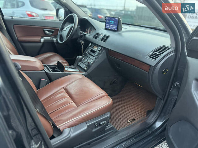 Сірий Вольво ХС90, об'ємом двигуна 2.4 л та пробігом 220 тис. км за 16300 $, фото 37 на Automoto.ua