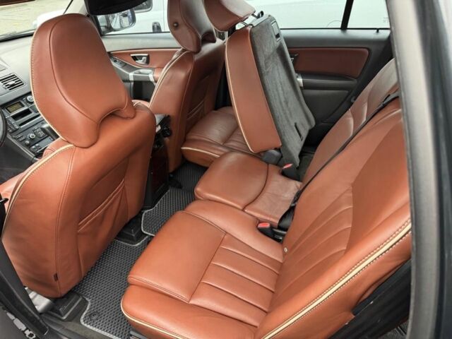 Сірий Вольво ХС90, об'ємом двигуна 2.4 л та пробігом 270 тис. км за 20500 $, фото 7 на Automoto.ua