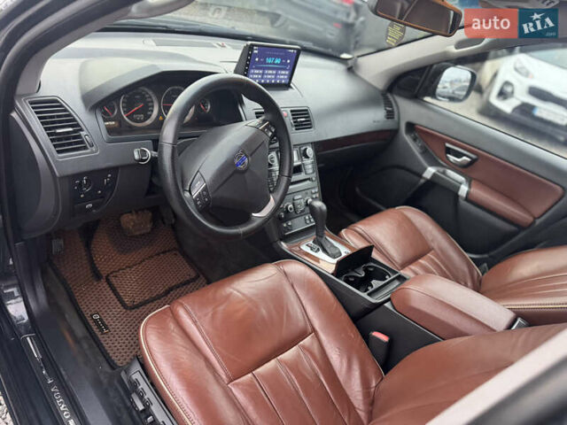 Сірий Вольво ХС90, об'ємом двигуна 2.4 л та пробігом 220 тис. км за 16300 $, фото 57 на Automoto.ua