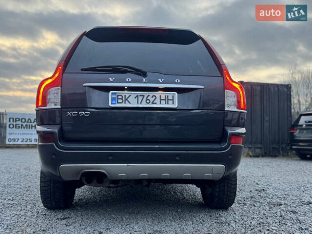 Сірий Вольво ХС90, об'ємом двигуна 2.4 л та пробігом 220 тис. км за 16300 $, фото 20 на Automoto.ua
