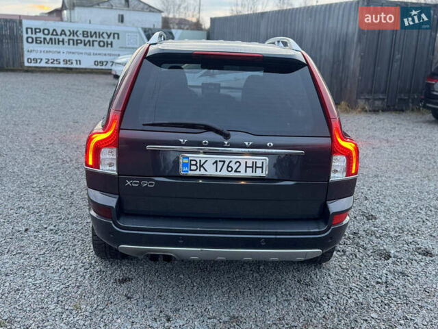 Сірий Вольво ХС90, об'ємом двигуна 2.4 л та пробігом 220 тис. км за 16300 $, фото 25 на Automoto.ua