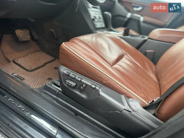 Сірий Вольво ХС90, об'ємом двигуна 2.4 л та пробігом 220 тис. км за 16300 $, фото 59 на Automoto.ua
