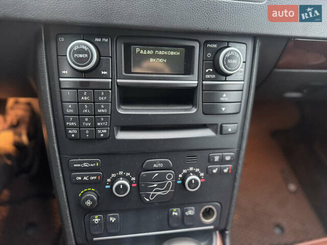 Сірий Вольво ХС90, об'ємом двигуна 2.4 л та пробігом 220 тис. км за 16300 $, фото 64 на Automoto.ua