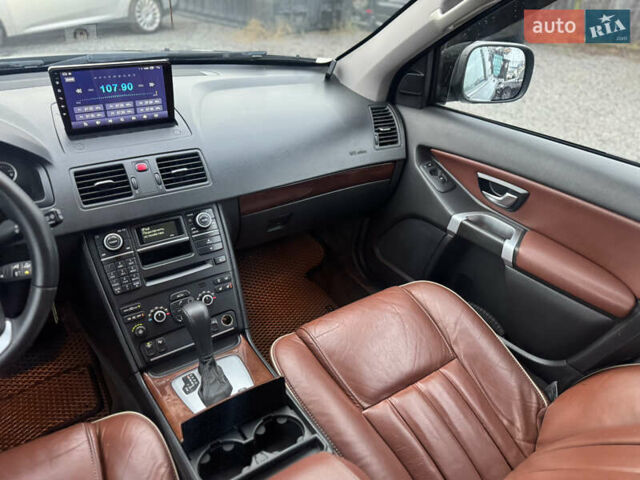Сірий Вольво ХС90, об'ємом двигуна 2.4 л та пробігом 220 тис. км за 16300 $, фото 54 на Automoto.ua
