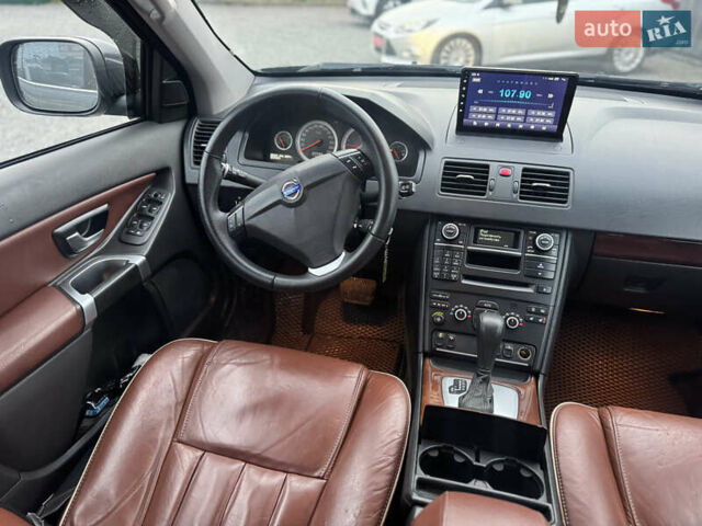 Сірий Вольво ХС90, об'ємом двигуна 2.4 л та пробігом 220 тис. км за 16300 $, фото 53 на Automoto.ua