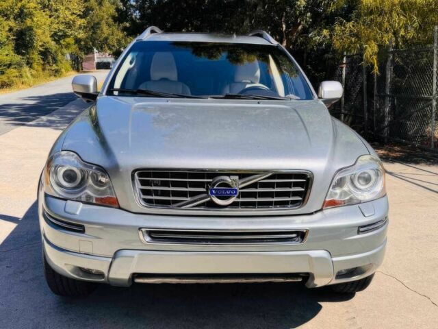 Серый Вольво ХС90, объемом двигателя 3.2 л и пробегом 82 тыс. км за 8900 $, фото 1 на Automoto.ua