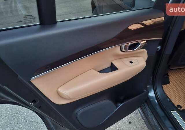 Серый Вольво ХС90, объемом двигателя 1.97 л и пробегом 220 тыс. км за 24900 $, фото 21 на Automoto.ua