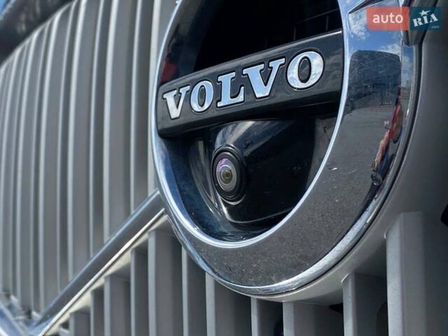 Серый Вольво ХС90, объемом двигателя 2 л и пробегом 183 тыс. км за 26990 $, фото 10 на Automoto.ua