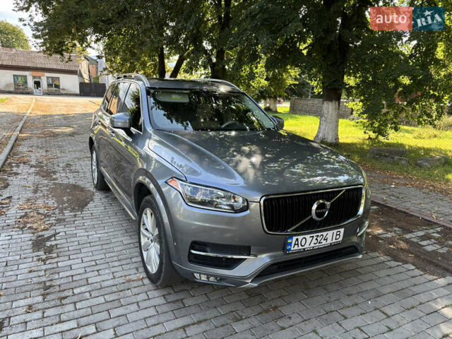 Серый Вольво ХС90, объемом двигателя 1.97 л и пробегом 221 тыс. км за 23500 $, фото 3 на Automoto.ua