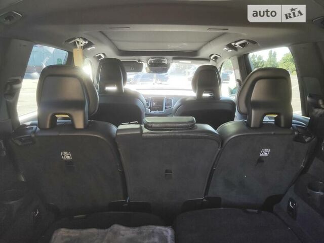 Серый Вольво ХС90, объемом двигателя 2 л и пробегом 235 тыс. км за 26999 $, фото 4 на Automoto.ua