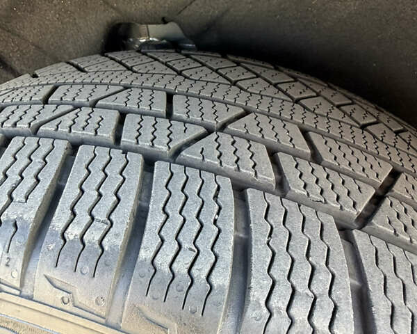 Серый Вольво ХС90, объемом двигателя 1.97 л и пробегом 185 тыс. км за 26300 $, фото 23 на Automoto.ua