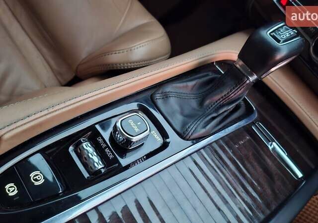 Серый Вольво ХС90, объемом двигателя 1.97 л и пробегом 220 тыс. км за 24900 $, фото 27 на Automoto.ua