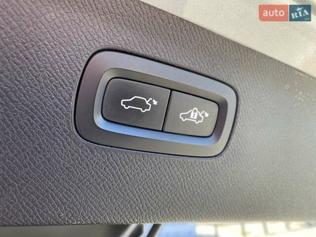 Серый Вольво ХС90, объемом двигателя 1.97 л и пробегом 153 тыс. км за 27750 $, фото 33 на Automoto.ua
