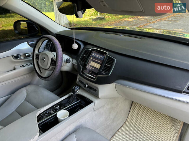 Серый Вольво ХС90, объемом двигателя 1.97 л и пробегом 221 тыс. км за 23500 $, фото 27 на Automoto.ua
