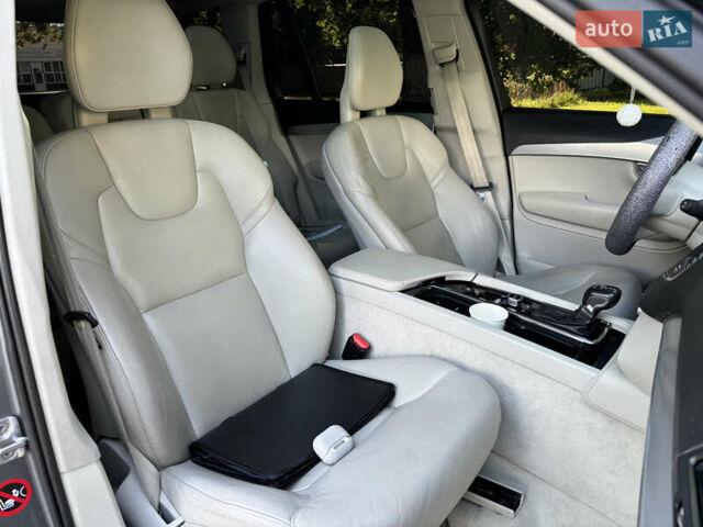 Серый Вольво ХС90, объемом двигателя 1.97 л и пробегом 221 тыс. км за 23500 $, фото 26 на Automoto.ua