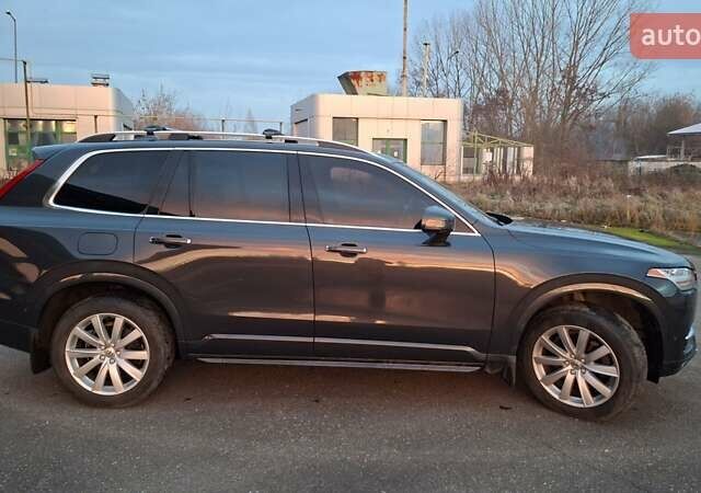 Серый Вольво ХС90, объемом двигателя 1.97 л и пробегом 220 тыс. км за 24900 $, фото 3 на Automoto.ua