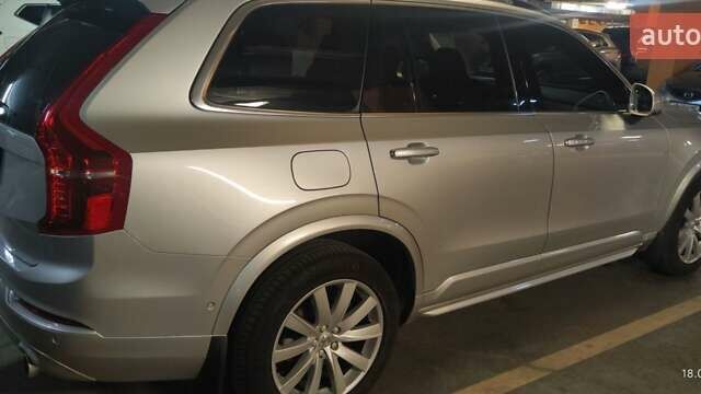 Серый Вольво ХС90, объемом двигателя 1.97 л и пробегом 183 тыс. км за 29900 $, фото 4 на Automoto.ua