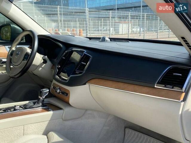 Серый Вольво ХС90, объемом двигателя 2 л и пробегом 183 тыс. км за 26990 $, фото 23 на Automoto.ua