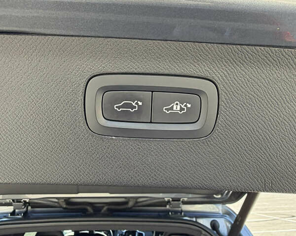 Серый Вольво ХС90, объемом двигателя 1.97 л и пробегом 185 тыс. км за 26300 $, фото 22 на Automoto.ua