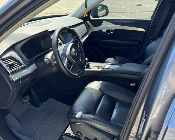 Серый Вольво ХС90, объемом двигателя 1.97 л и пробегом 179 тыс. км за 22299 $, фото 5 на Automoto.ua