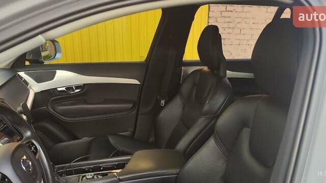 Серый Вольво ХС90, объемом двигателя 1.97 л и пробегом 183 тыс. км за 29900 $, фото 12 на Automoto.ua