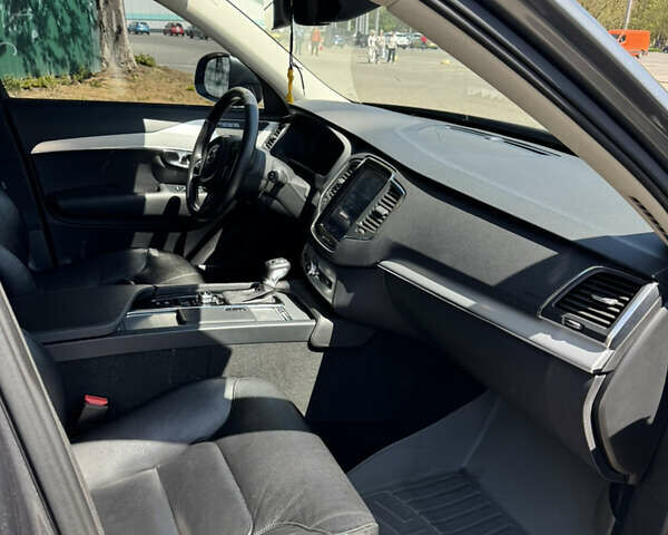 Серый Вольво ХС90, объемом двигателя 1.97 л и пробегом 179 тыс. км за 22299 $, фото 13 на Automoto.ua