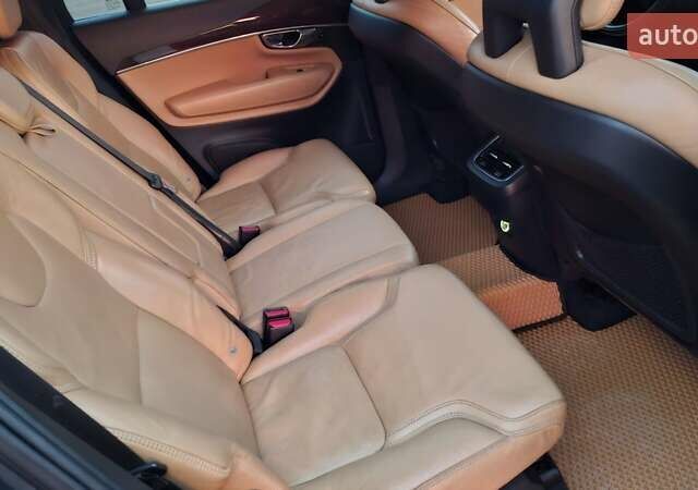 Серый Вольво ХС90, объемом двигателя 1.97 л и пробегом 220 тыс. км за 24900 $, фото 23 на Automoto.ua