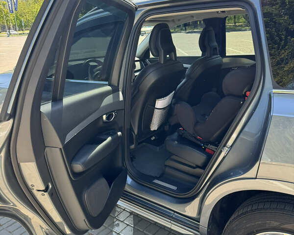 Серый Вольво ХС90, объемом двигателя 1.97 л и пробегом 179 тыс. км за 22299 $, фото 7 на Automoto.ua