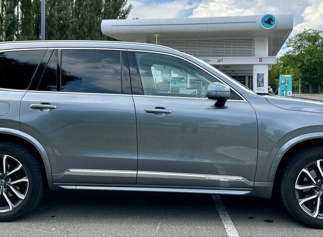 Серый Вольво ХС90, объемом двигателя 2 л и пробегом 150 тыс. км за 30800 $, фото 7 на Automoto.ua