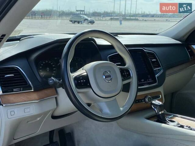 Серый Вольво ХС90, объемом двигателя 2 л и пробегом 183 тыс. км за 26990 $, фото 17 на Automoto.ua