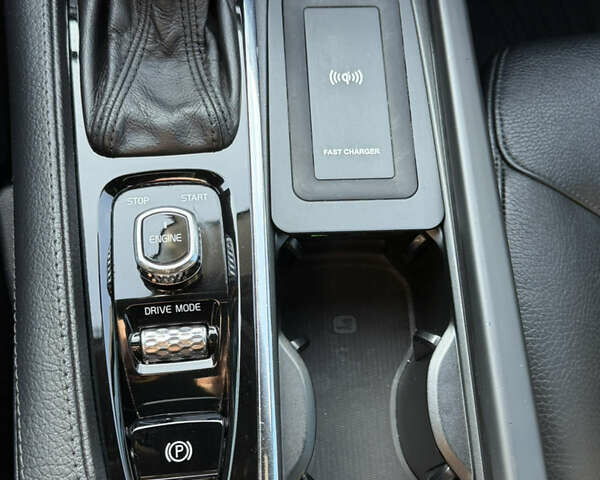 Серый Вольво ХС90, объемом двигателя 1.97 л и пробегом 185 тыс. км за 26300 $, фото 14 на Automoto.ua