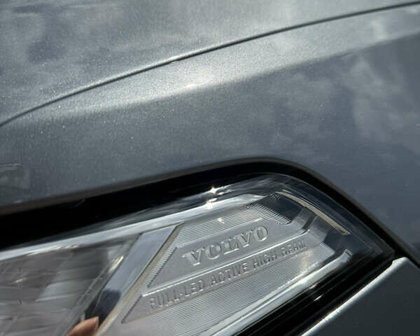 Сірий Вольво ХС90, об'ємом двигуна 1.97 л та пробігом 210 тис. км за 29900 $, фото 16 на Automoto.ua